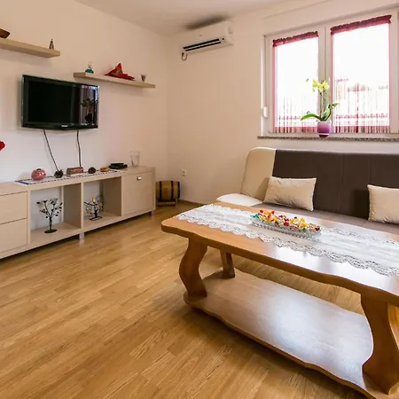 1 Bedroom Gorgeous In Lägenhet