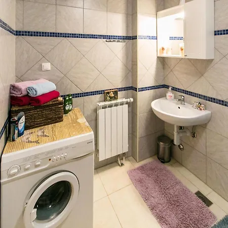 1 Bedroom Gorgeous In
