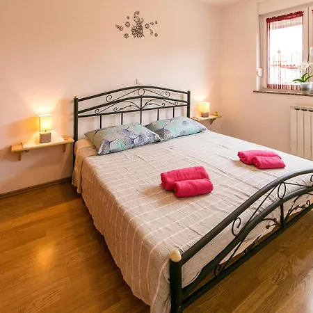 Apartman 1 Bedroom Gorgeous In *