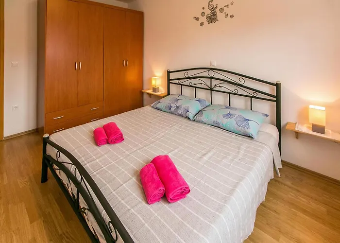 Lejlighed 1 Bedroom Gorgeous In Pula
