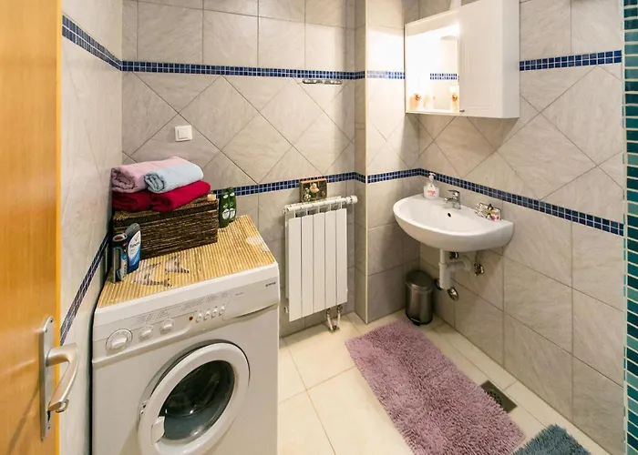 1 Bedroom Gorgeous In