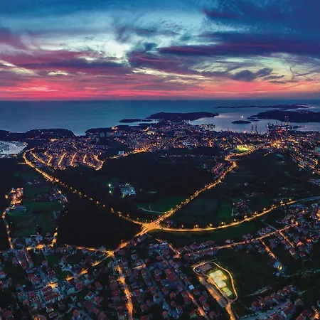 Appartement 1 Bedroom Gorgeous Apartment In Pula Pula