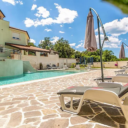 1 Bedroom Gorgeous Apartment In Pula Pula