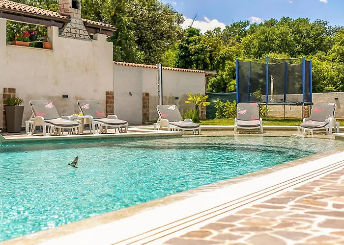 Appartement 1 Bedroom Gorgeous Apartment In Pula Pula