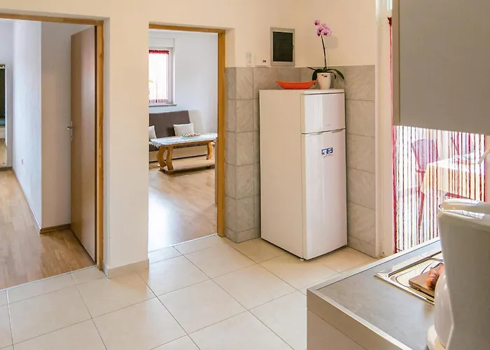 아파트 1 Bedroom Gorgeous In 풀라